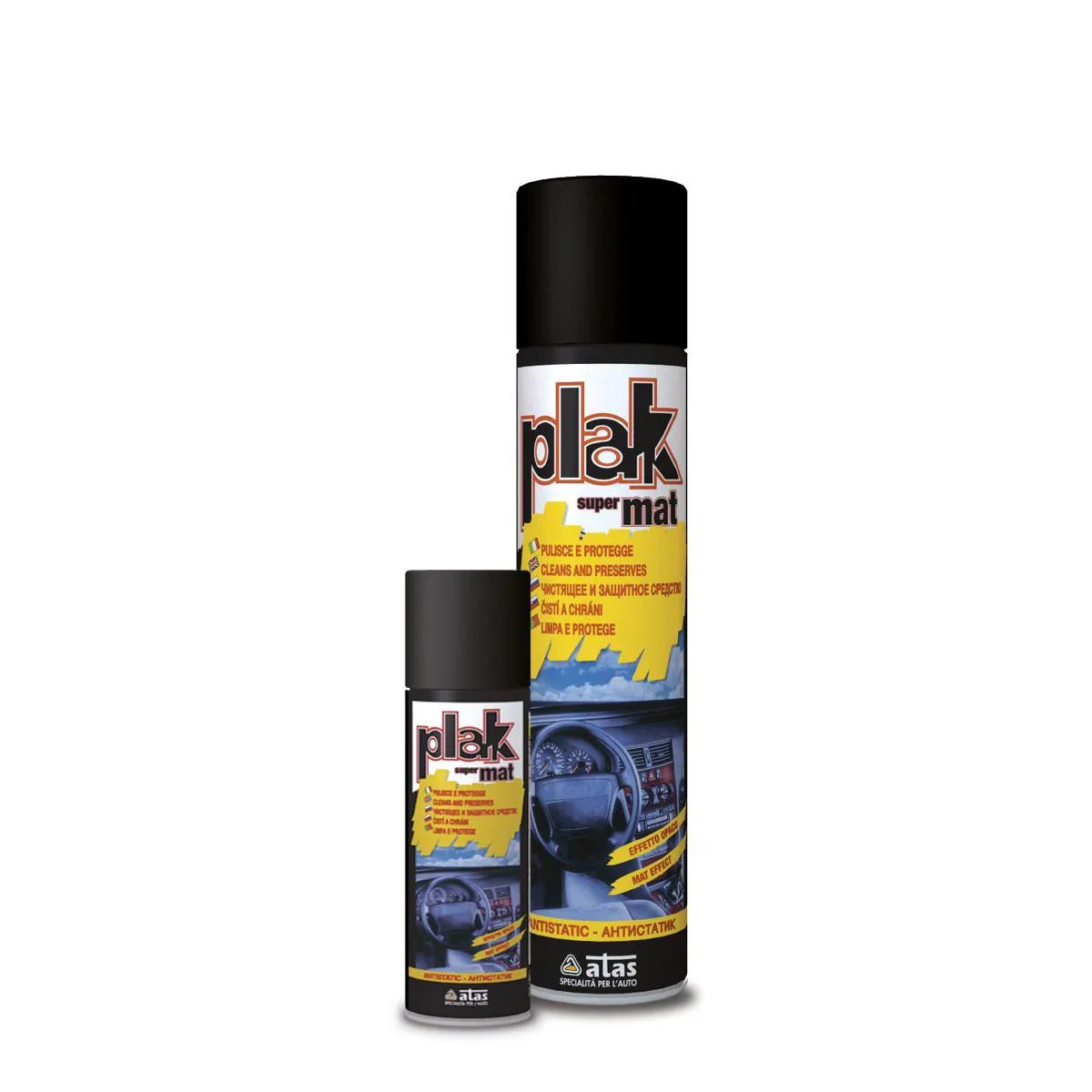 Due bombolette spray Plak Super Mat per pulizia e protezione cruscotti auto, sfondo bianco.