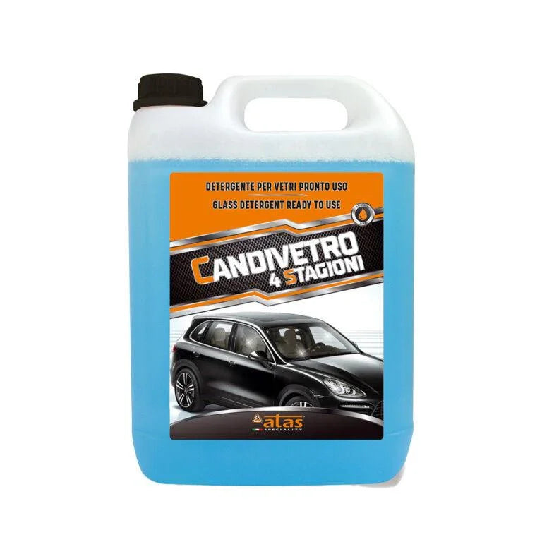 Tanica blu di detergente per vetri auto Candivetro 4 Stagioni da 5kg, etichetta con auto.