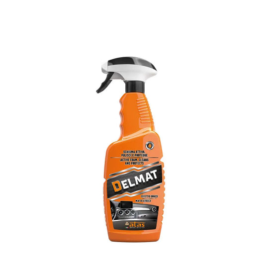 Spray detergente cruscotti auto effetto opaco, flacone arancione con etichetta DELMAT.